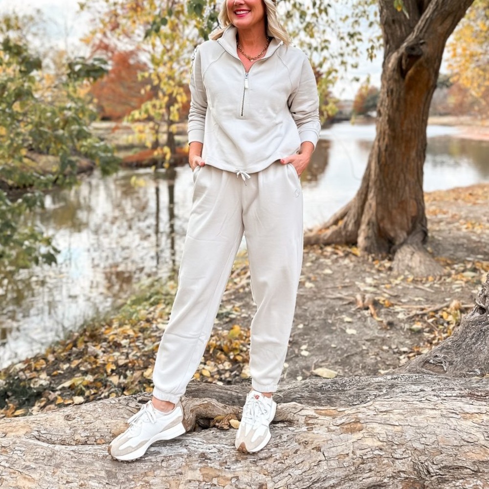 Vuori Cream Sweat Set (top & bottoms)
